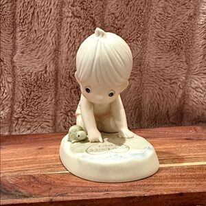 Precious Moments “Love Letters in the Sand”129488